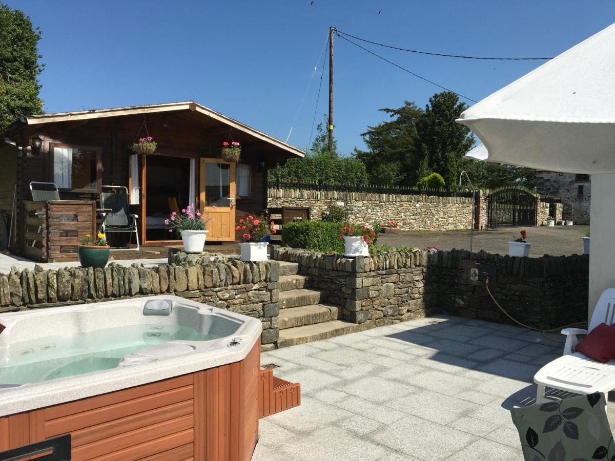 Chalet Free Sauna & Spa Superking Bed Killaloo Exteriör bild