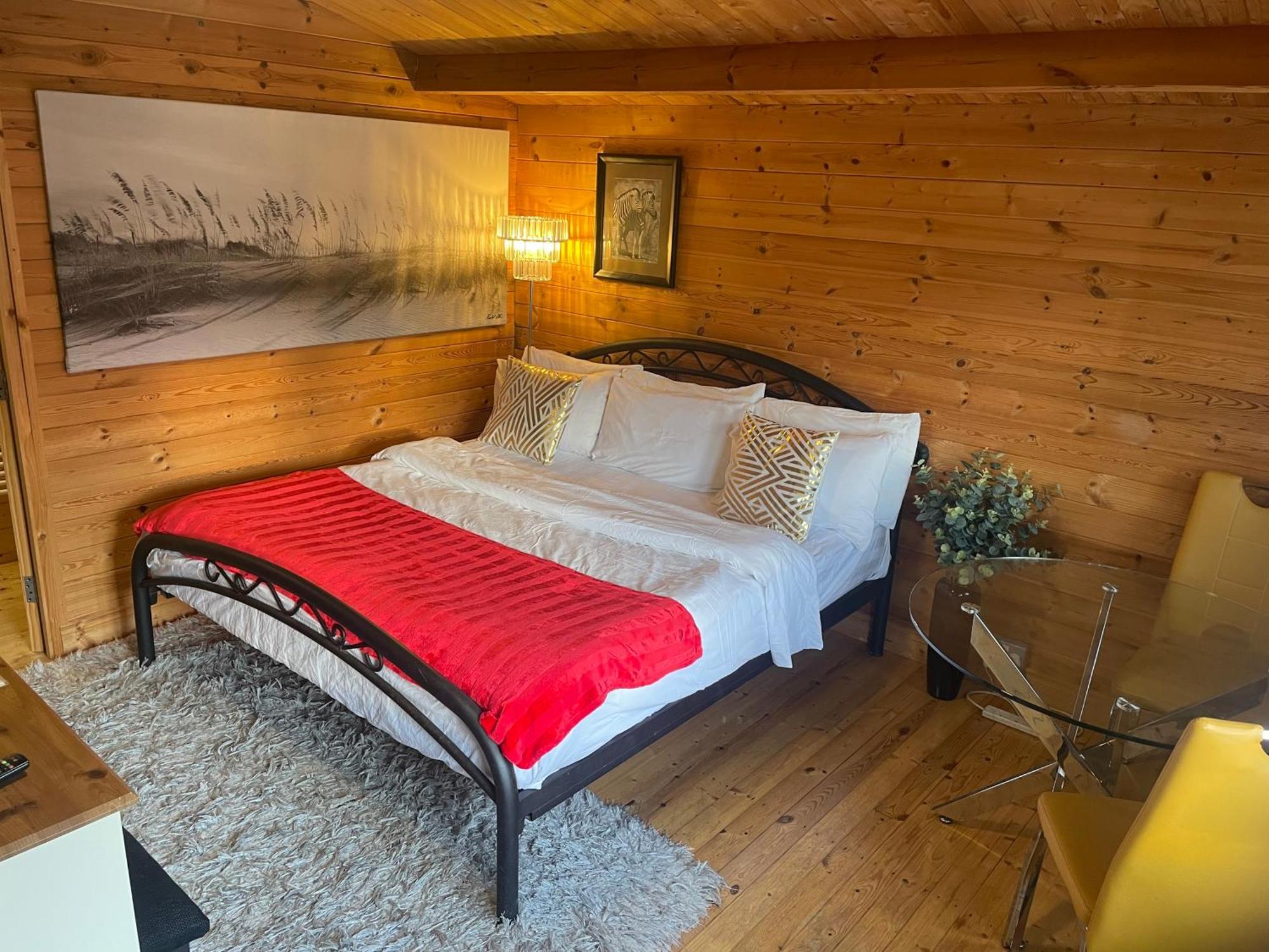Chalet Free Sauna & Spa Superking Bed Killaloo Exteriör bild